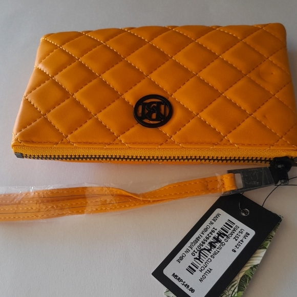Badgley Mischka Diamond Quilting Wristlet Clutch / Yellow - Picture 6 of 13